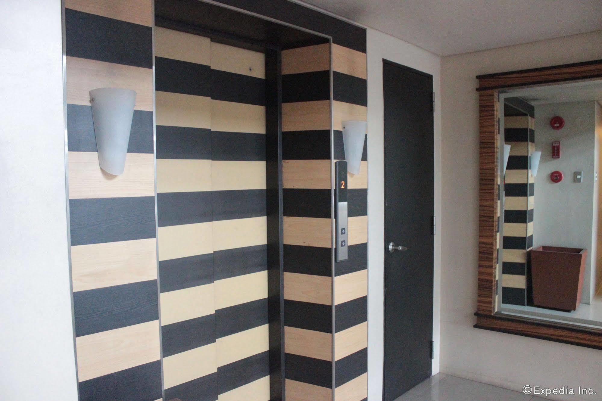Soleste Suites Quezon City Kültér fotó