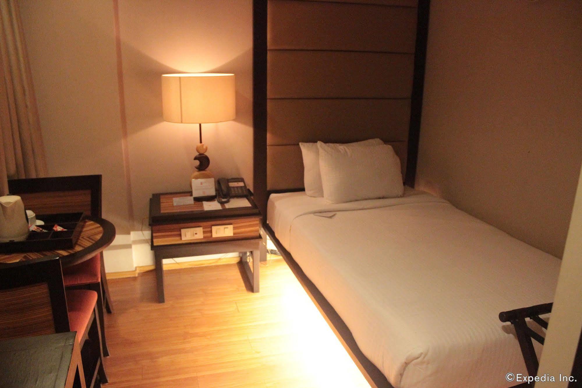 Soleste Suites Quezon City Kültér fotó