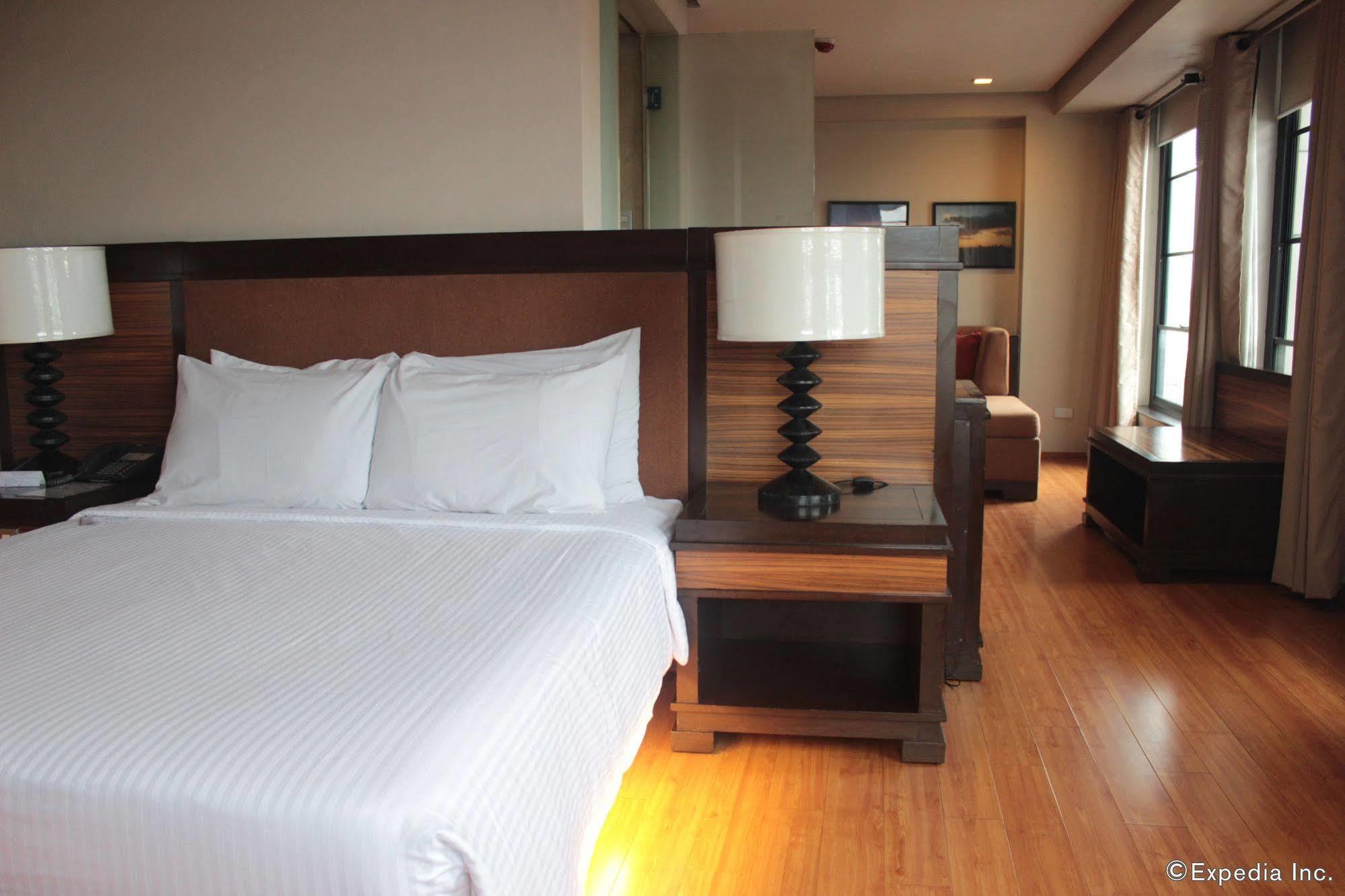 Soleste Suites Quezon City Kültér fotó