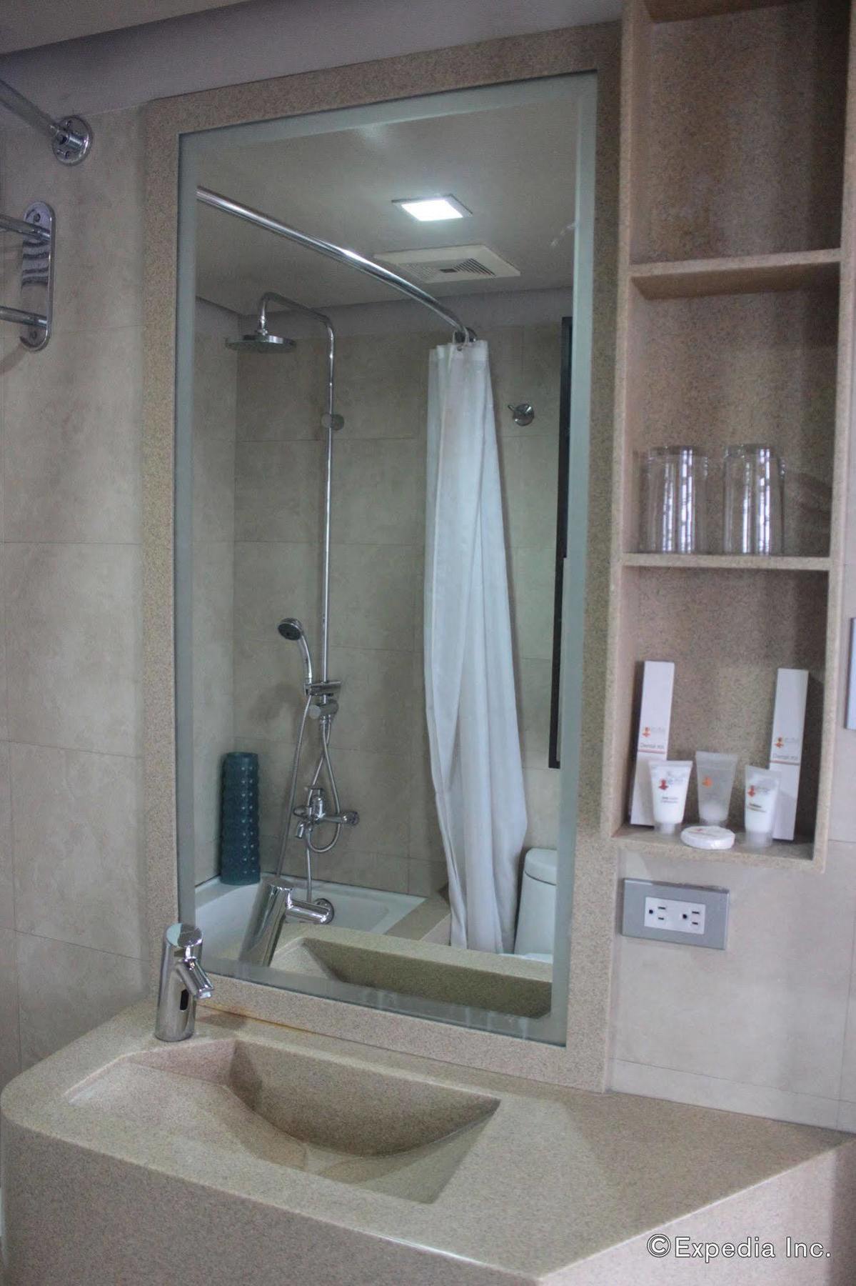 Soleste Suites Quezon City Kültér fotó