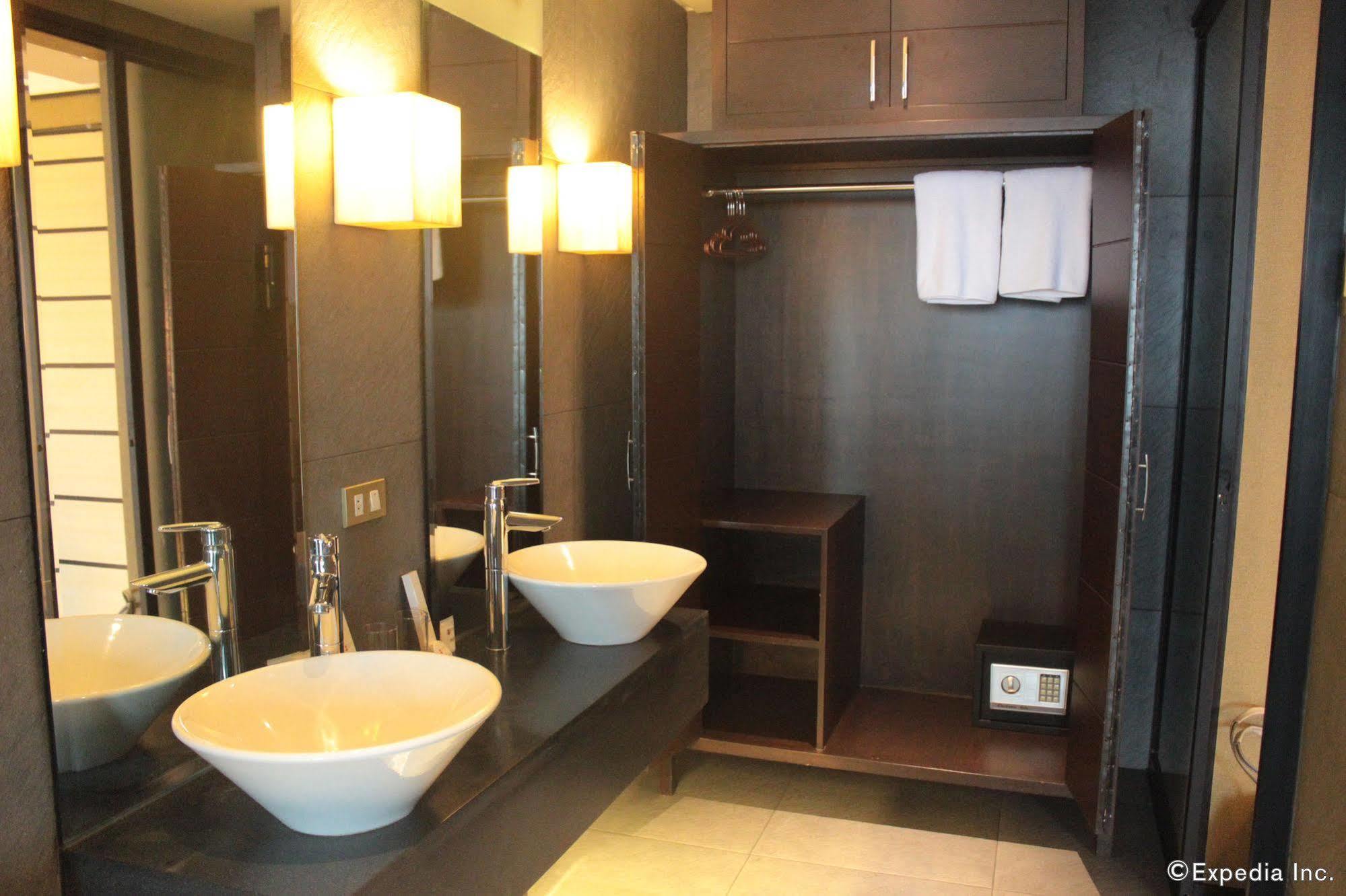 Soleste Suites Quezon City Kültér fotó